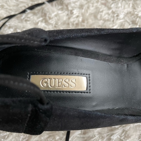 Guess Black Suede Pointed Toe Ankle Lace Up Tassel Tie Heels - Picture 7 of 9